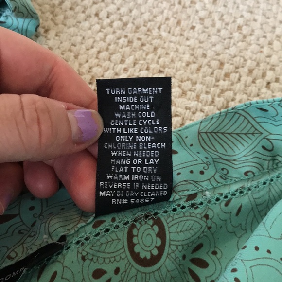 100% Silk NY&CO Top - Picture 10 of 10